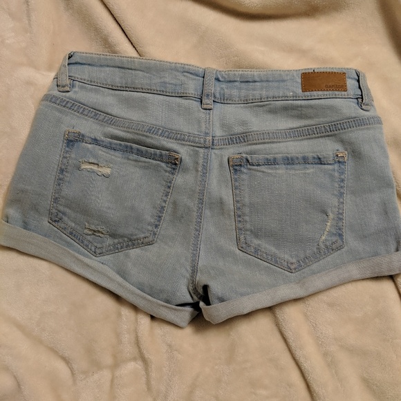 Garage stretch denim flirty shorts - Picture 3 of 3